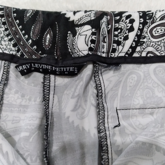 (196) Larry Levine shorts (spt stretch) - Picture 2 of 3